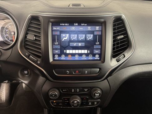 Used 2022 Jeep Cherokee Latitude Lux FWD image 18