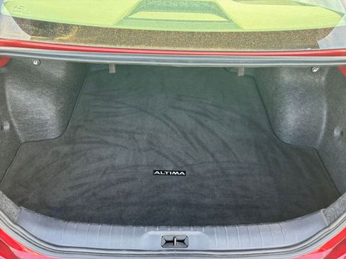 Used 2025 Nissan Altima 2.5 SV image 31