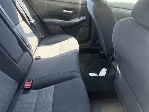 Used 2022 Nissan Sentra SV w/ Lighting Package image 16