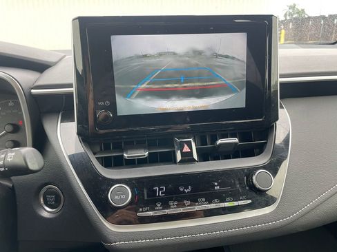 Used 2023 Toyota Corolla SE image 13