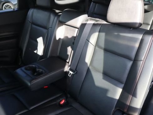 Used 2024 Dodge Durango GT RWD image 17