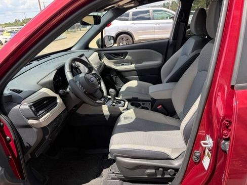 Used 2025 Subaru Forester Premium AWD/4WD image 6