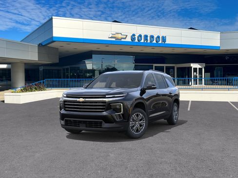 New 2026 Chevrolet Traverse LT w/ Driver Confidence Package AWD/4WD image 8