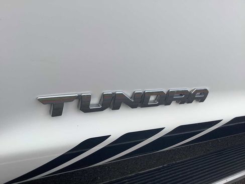Used 2015 Toyota Tundra SR5 image 7