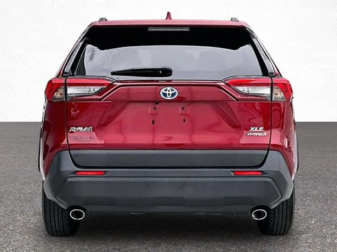 Certified 2023 Toyota RAV4 XLE Premium AWD/4WD image 8