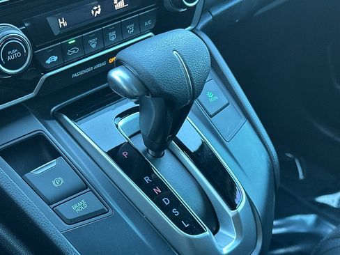 Used 2018 Honda CR-V LX image 17