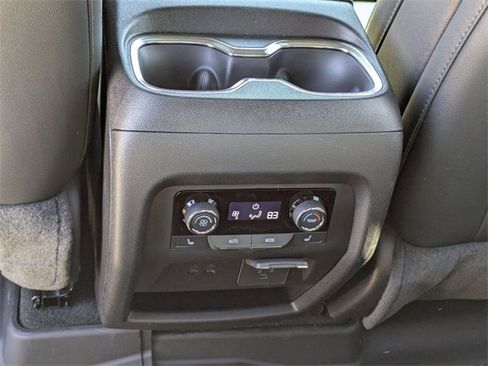 New 2026 Chevrolet Traverse High Country image 31