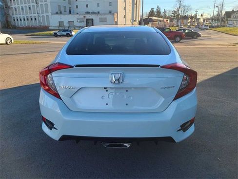 Used 2019 Honda Civic Sport image 8