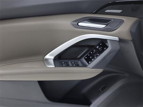 New 2025 Audi Q5 Premium Plus image 11