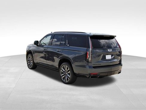 Used 2021 Cadillac Escalade Sport Platinum AWD/4WD image 3