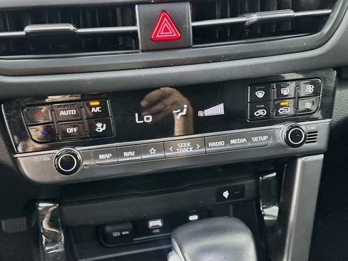 Used 2026 Kia Seltos EX FWD image 24