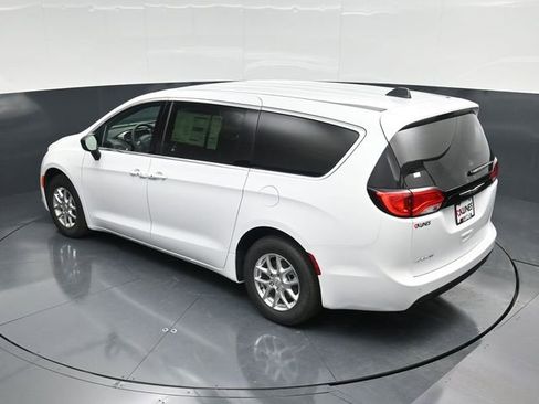 New 2026 Chrysler Voyager LX FWD image 54