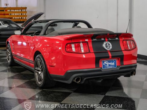 Used 2010 Ford Mustang Shelby GT500 RWD image 10