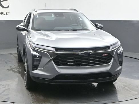 New 2026 Chevrolet Trax RS w/ Sunroof Package FWD image 29