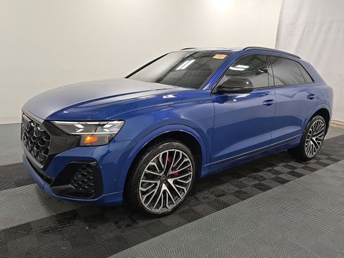 Used 2024 Audi SQ8 Prestige w/ Prestige Package AWD/4WD image 2