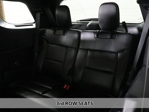 Used 2022 Ford Explorer ST w/ Equipment Group 401A image 11