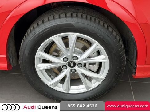 Used 2025 Audi Q3 2.0T Premium AWD/4WD image 8