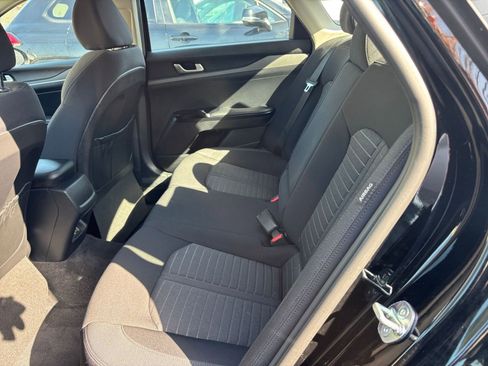 Used 2025 Kia K5 LXS image 28