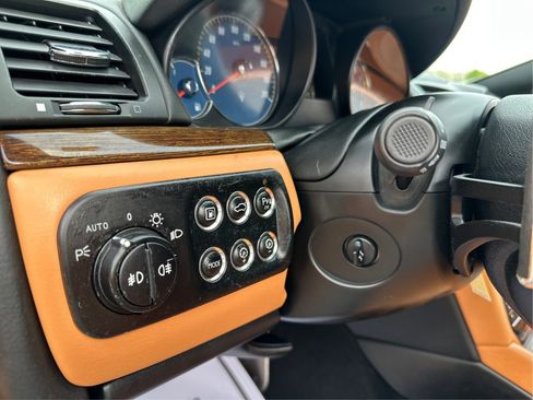 Used 2012 Maserati GranTurismo Convertible RWD image 20