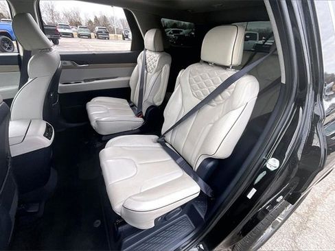 Used 2021 Hyundai Palisade Limited w/ Cargo Package image 22