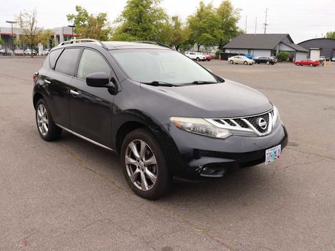 Used 2014 Nissan Murano LE w/ Platinum Edition Package AWD/4WD image 3