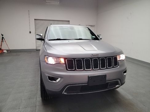 Used 2019 Jeep Grand Cherokee Limited image 14