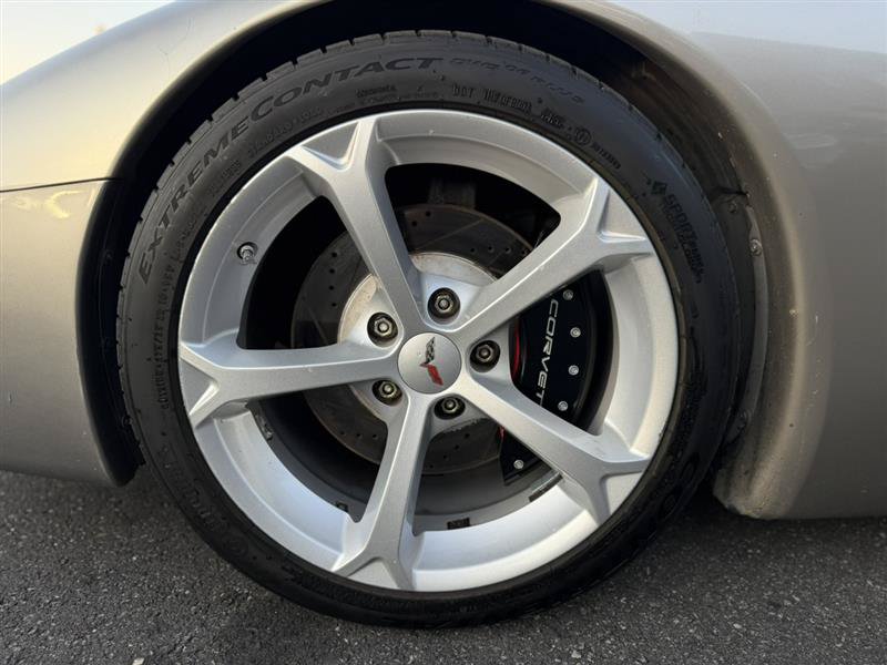 Used 2000 Chevrolet Corvette Coupe RWD image 21
