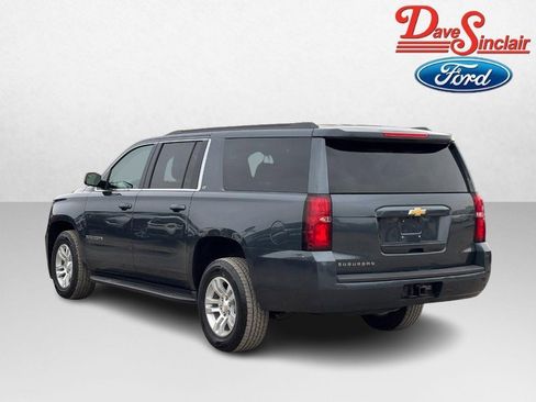 Used 2019 Chevrolet Suburban LT image 9