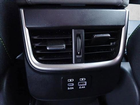 Used 2025 Subaru Outback Onyx Edition image 11