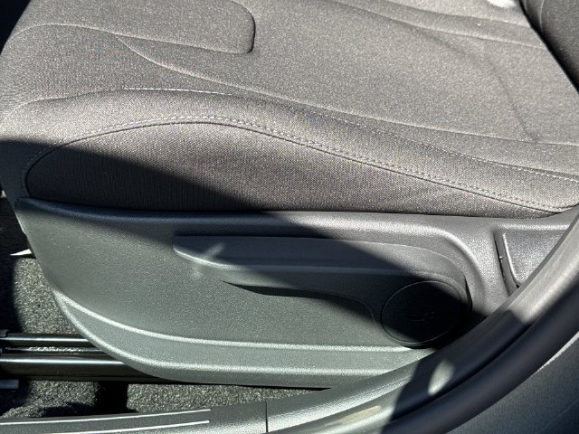 New 2026 Hyundai Elantra SEL FWD image 29