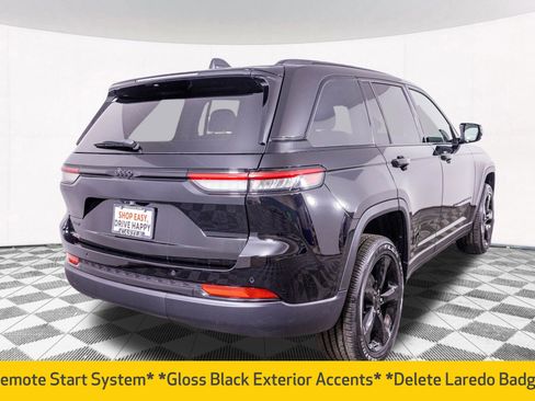 New 2025 Jeep Grand Cherokee Altitude image 10