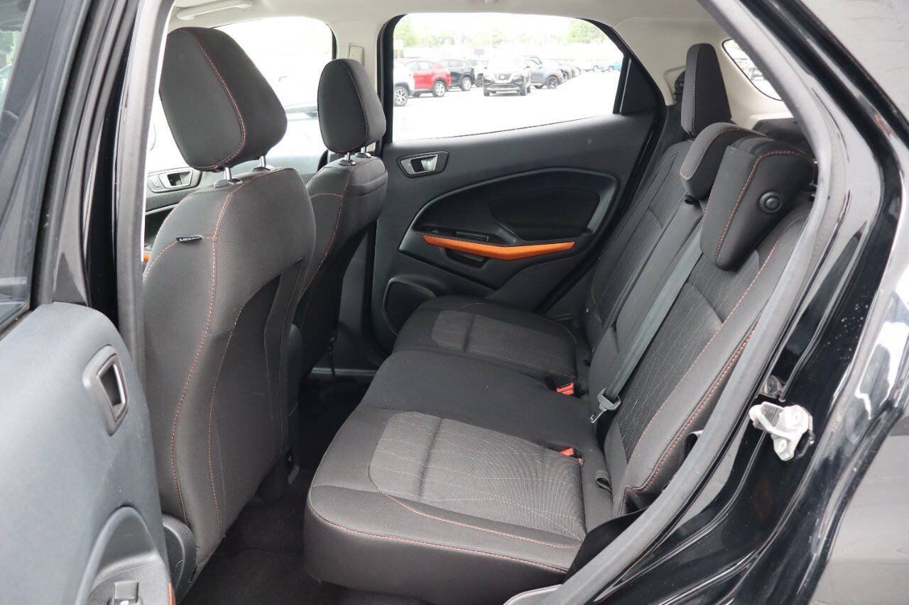 Used 2021 Ford EcoSport SE w/ SE Convenience Package AWD/4WD image 4