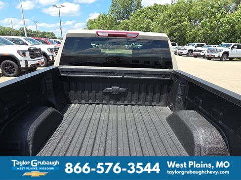 New 2026 Chevrolet Silverado 1500 RST w/ RST Select Package AWD/4WD image 8