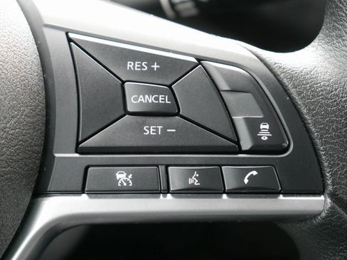 Used 2024 Nissan Sentra SV image 23