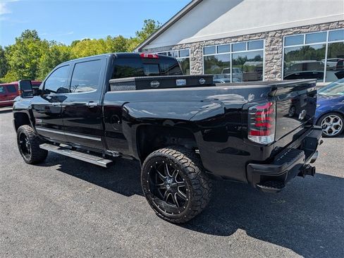 Used 2017 Chevrolet Silverado 2500 LTZ w/ Duramax Plus Package AWD/4WD image 5