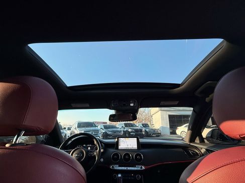 Used 2019 Kia Stinger GT1 image 34