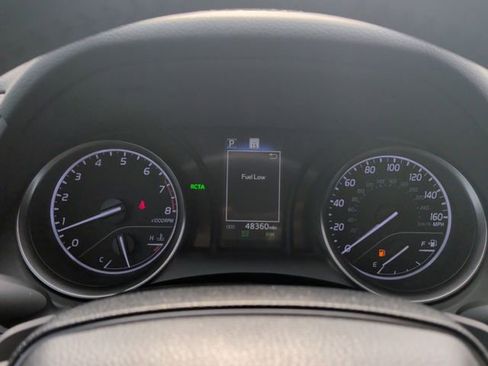 Used 2022 Toyota Camry SE w/ Convenience Package FWD image 19