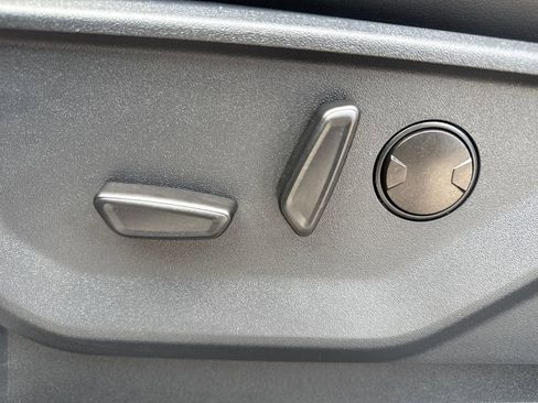 Used 2025 Ford Expedition Platinum AWD/4WD image 28
