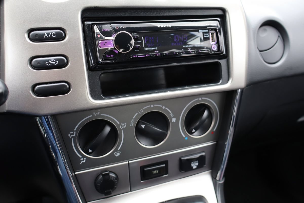 Used 2003 Toyota Matrix XR FWD image 32