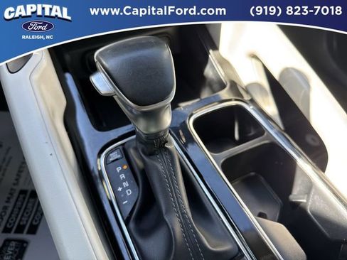Used 2024 Kia Telluride S w/ S Sunroof Package FWD image 31