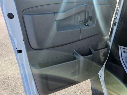 New 2025 Chevrolet Express 3500 Work Van w/ Power Convenience Package image 10
