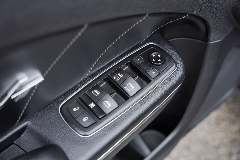 Used 2011 Dodge Charger R/T RWD image 33