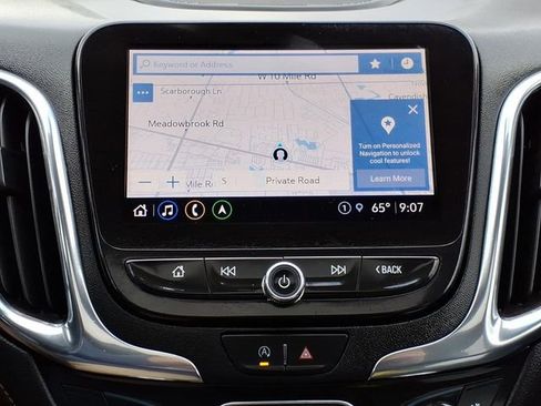 Used 2023 Chevrolet Equinox Premier AWD/4WD image 19