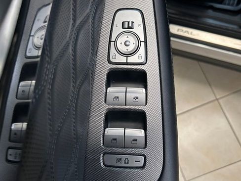 Used 2021 Hyundai Palisade Calligraphy w/ Winter Package image 28