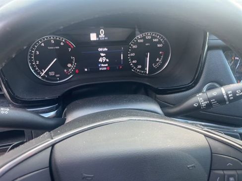 Used 2023 Cadillac XT5 Premium Luxury image 2