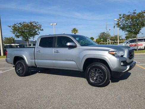 Certified 2023 Toyota Tacoma SR5 image 2