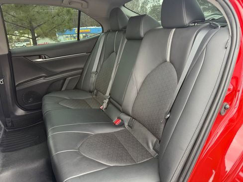 Used 2021 Toyota Camry XSE w/ Navigation Package image 41