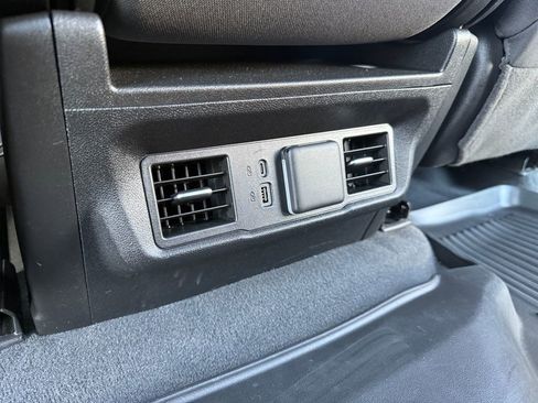 Used 2023 GMC Sierra 1500 SLE image 25