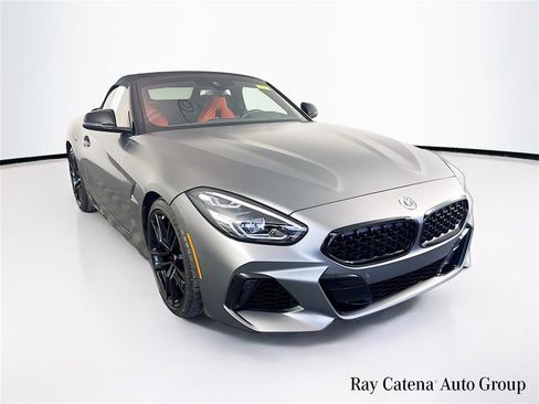 Used 2022 BMW Z4 M40i w/ Premium Package image 1