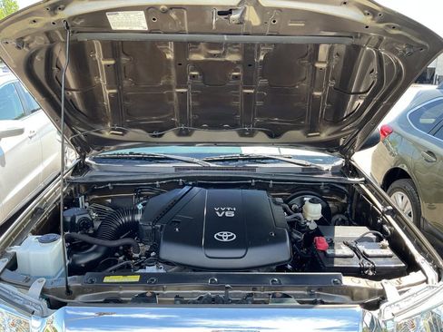 Used 2015 Toyota Tacoma PreRunner w/ TRD Off-Road Package RWD image 55
